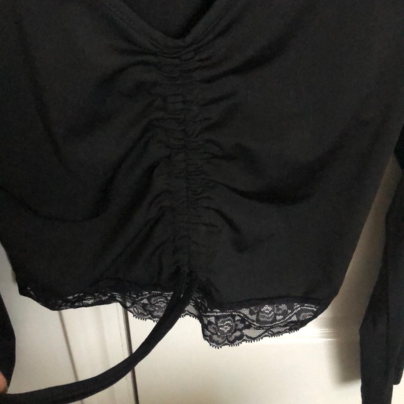 Black crop top long sleeve - Picture 2 of 2